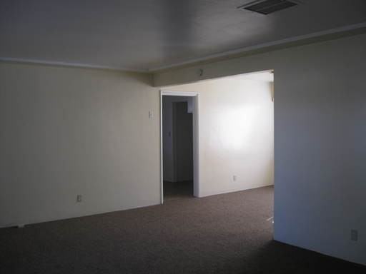 44413 Beech Ave - Photo 2 of 9