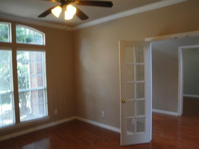 851 Willowgate Dr - Photo 3 of 19