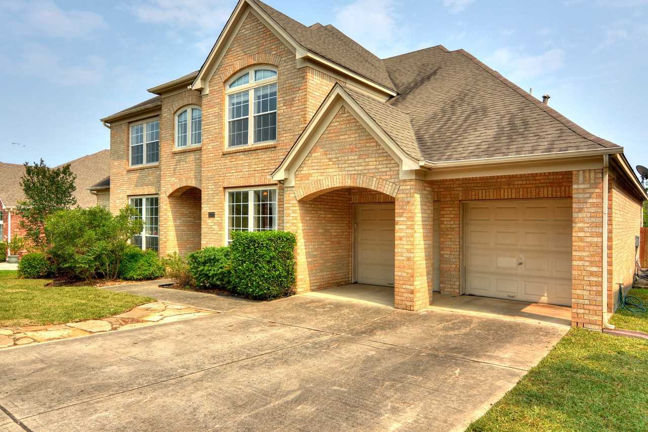 1722 Escada - Photo 2 of 20