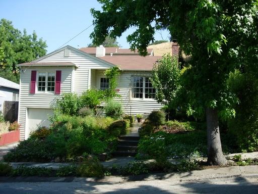 135 Marlow Dr - Photo 2 of 14