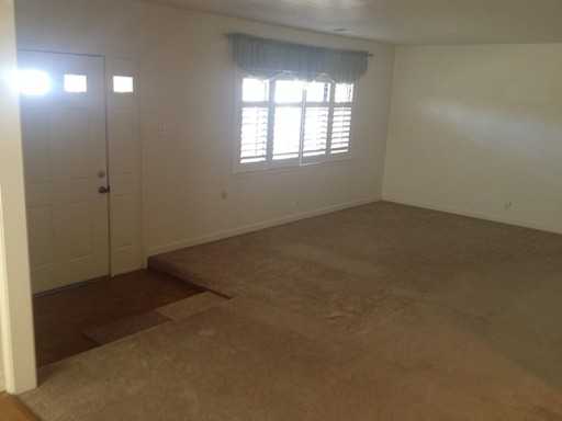 902 Maxwell St - Photo 3 of 12