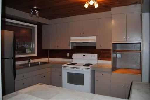 4460 Wood River Dr - Photo 2 of 18