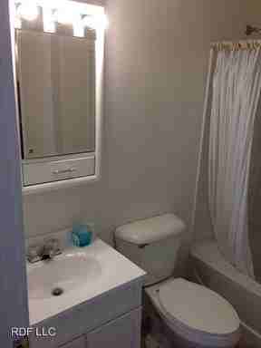 1511 N Harrison St - Photo 2 of 13