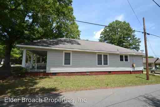 314 Hillandale St NE - Photo 3 of 13