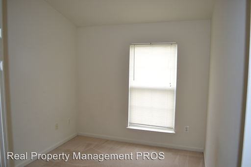 12035 Country Mill Dr - Photo 3 of 23