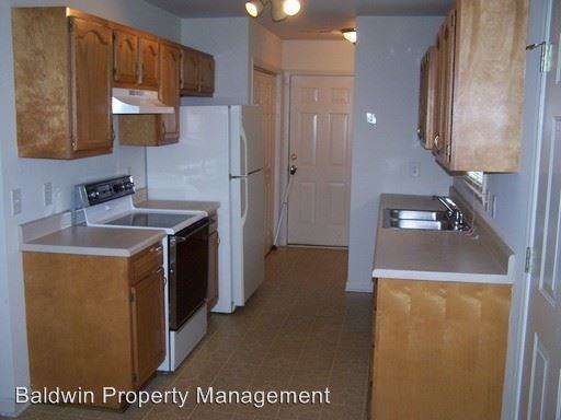 2401 Cragmore Rd SE - Photo 2 of 4