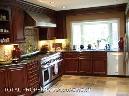 16130 Azalea Way - Photo 2 of 10