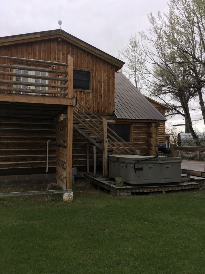 108 Maple Ave - Photo 2 of 15