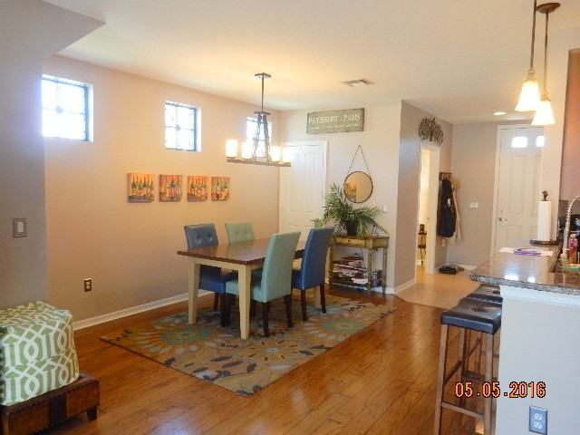 10653 Marsha Dr - Photo 3 of 21