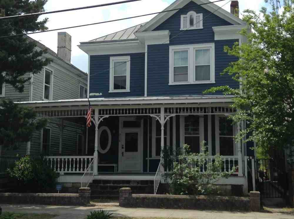 316 Red Cross St - Photo 2 of 9