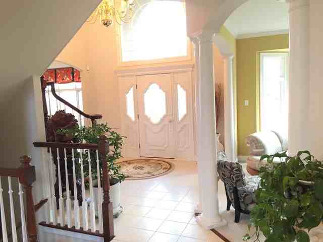 2631 Saddlebrook Dr - Photo 3 of 25