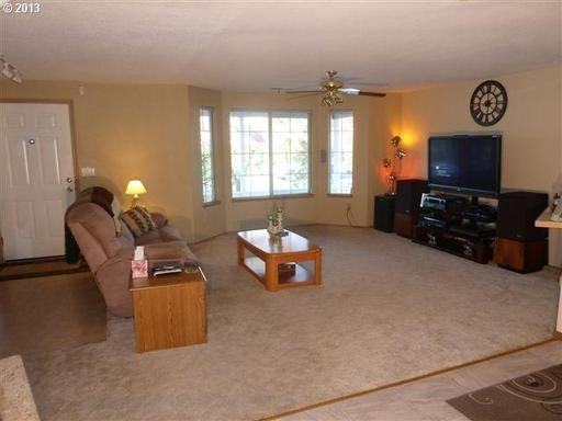 13211 NE 94th St - Photo 3 of 13