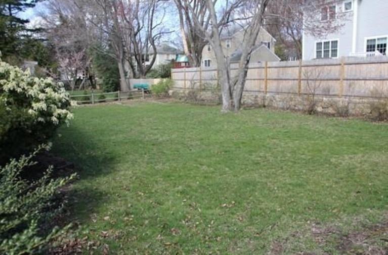 34 Hazelton Ave - Photo 3 of 5