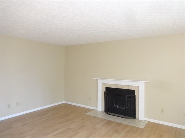 7352 Oakmeadows Dr - Photo 2 of 9