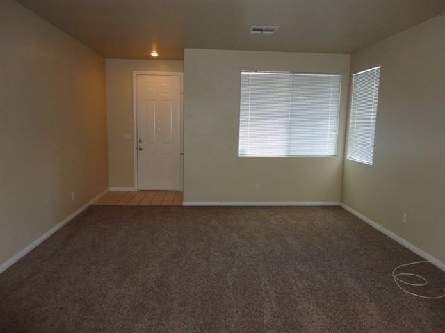 7947 Palace Monaco Ave - Photo 3 of 18