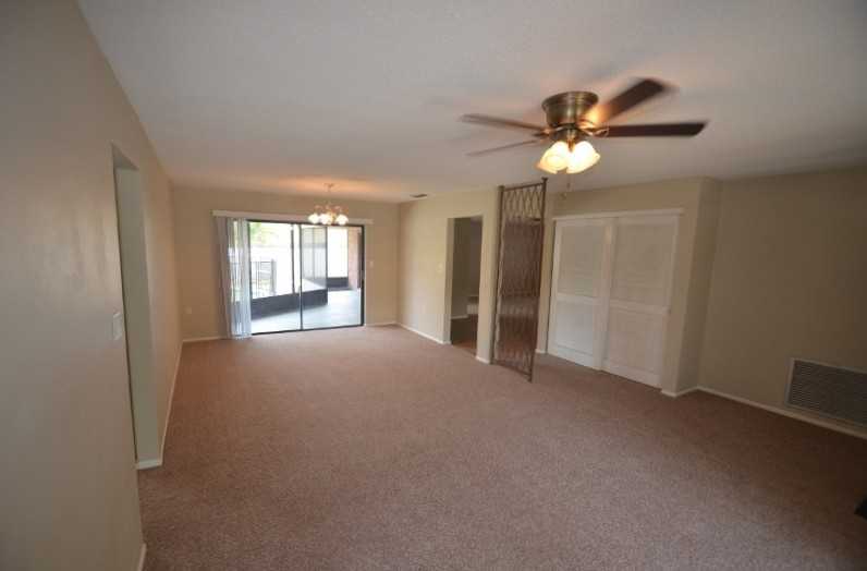 102 Jasmine Cir - Photo 2 of 5