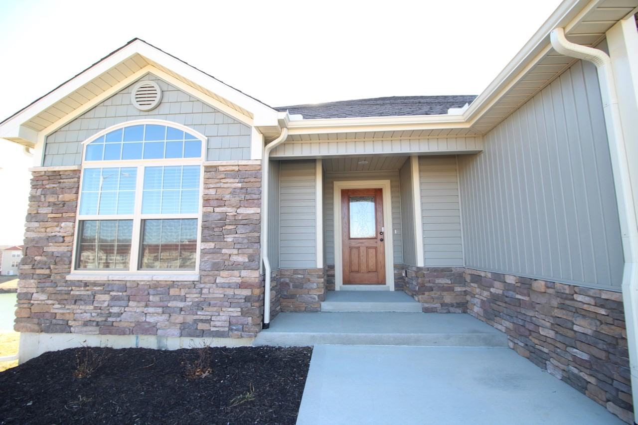 7109 North Ames Avenue - Photo 3 of 32