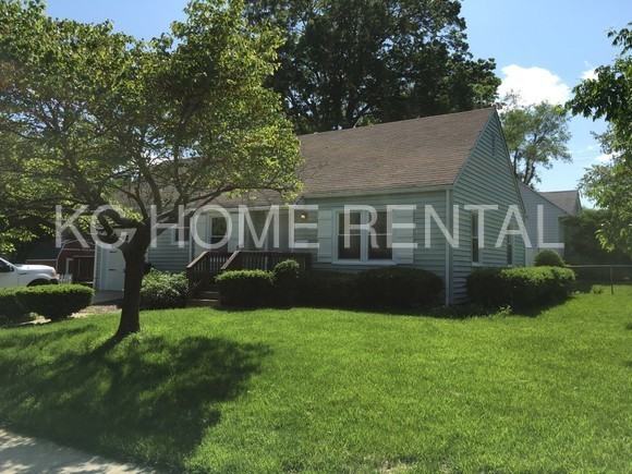 4900 Rosewood - Photo 2 of 24