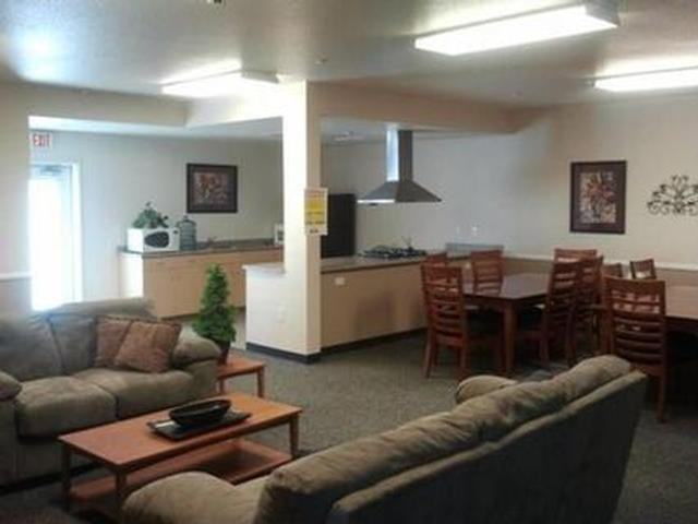 221 Best Rd - Photo 3 of 4