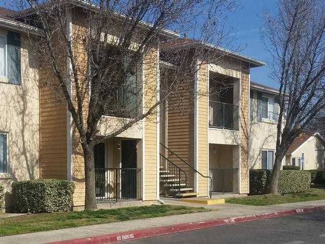 955 N A St Tulare CA 93274 3 Bedroom Apartment for 672 month