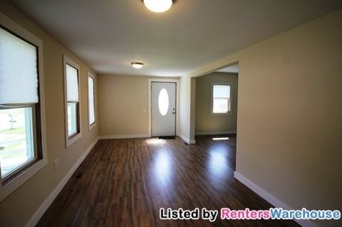 2735 Elm St - Photo 2 of 11