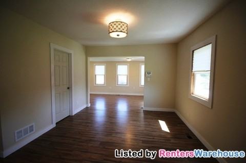 2735 Elm St - Photo 3 of 11