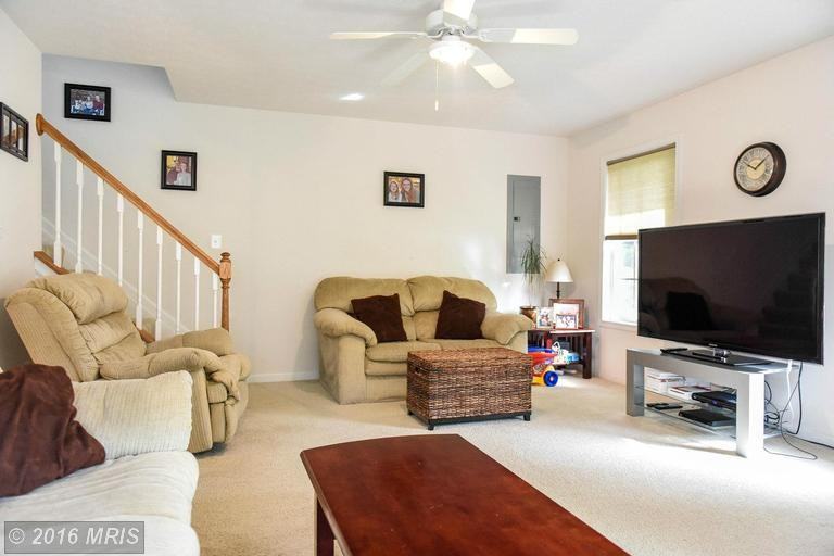 24287 Ivy Ln - Photo 2 of 29