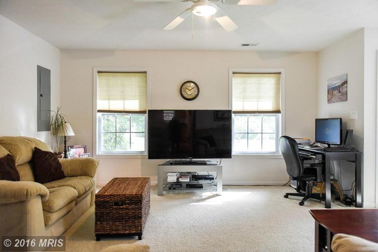 24287 Ivy Ln - Photo 3 of 29