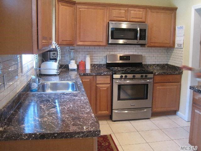 156 E Pine St - Photo 2 of 11