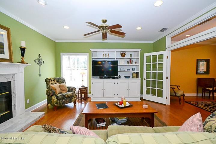 4443 Bass Pl N - Photo 2 of 32