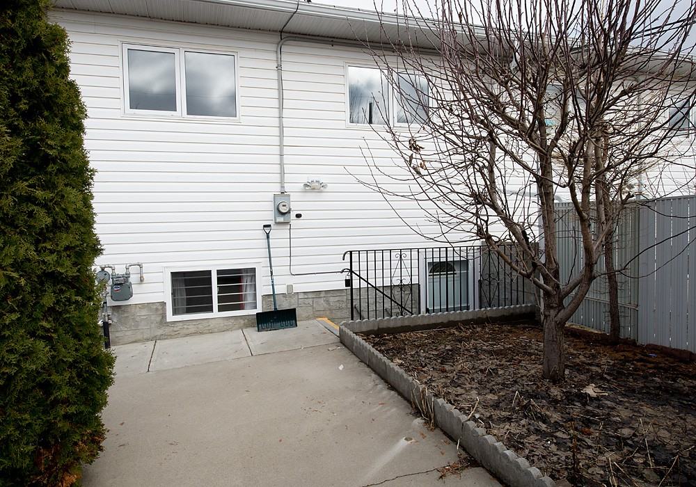 12832 86 St NW - Photo 3 of 27