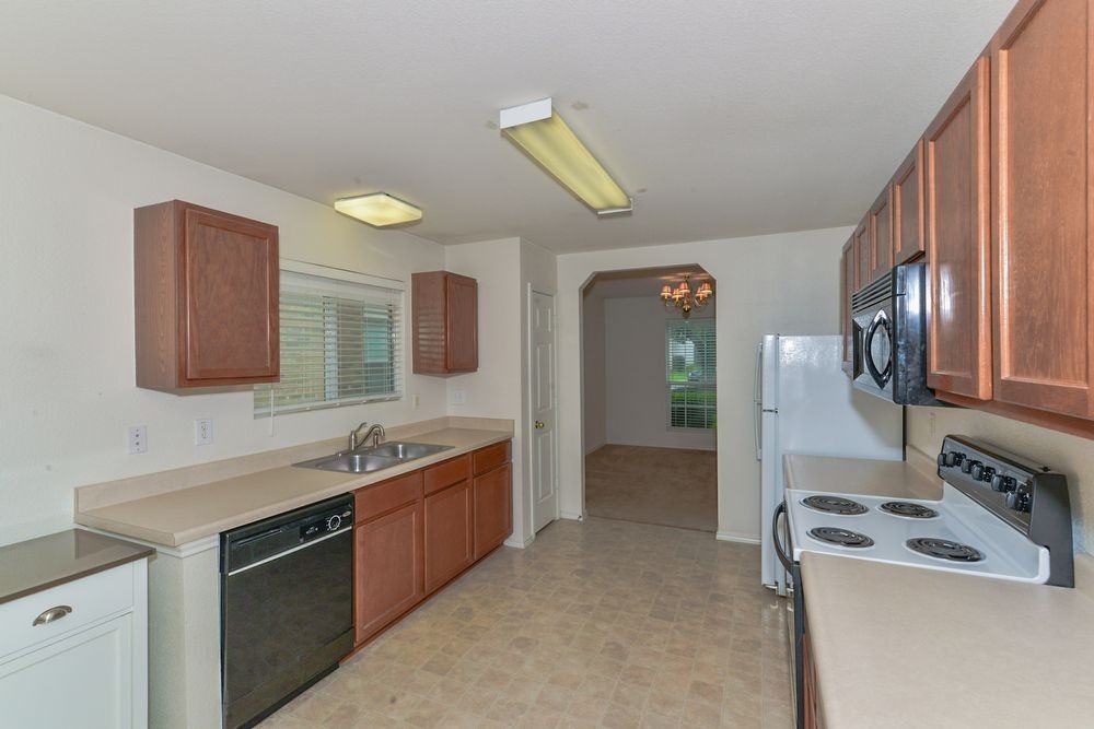 3926 Privet Pl - Photo 3 of 5