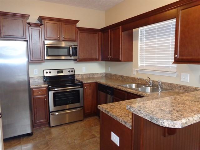 1205 Red Sunset Ct - Photo 3 of 7