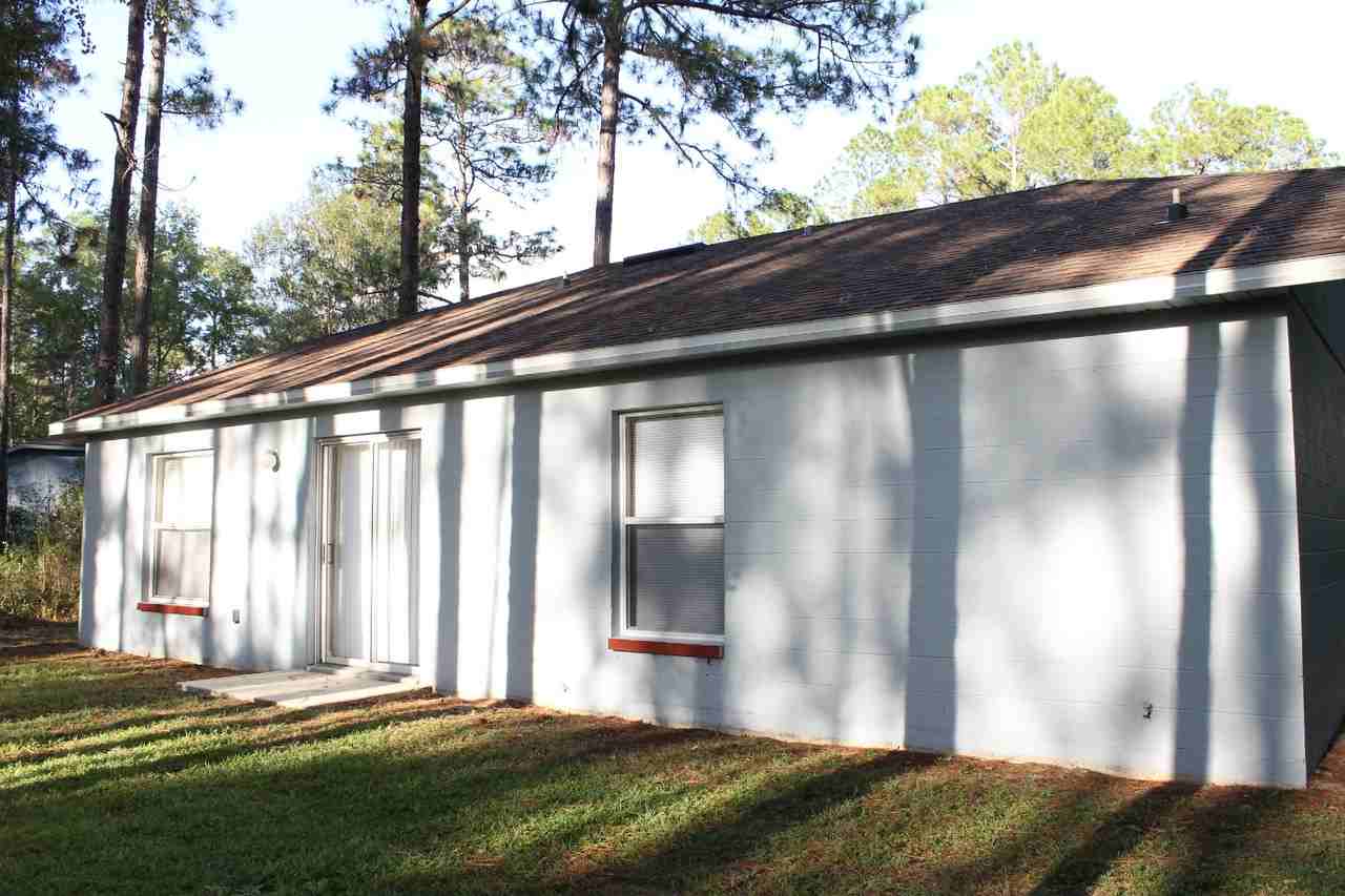 15070 SE 25th Ave - Photo 2 of 16