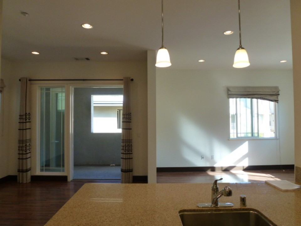 1121 Tuolumne Lane - Photo 3 of 12