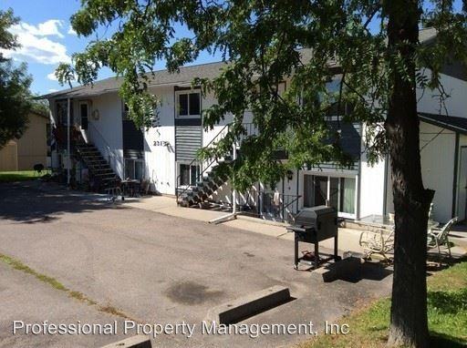 2310 Hillview Ct**** - Photo 2 of 14