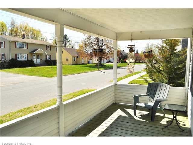 162 Grove St - Photo 3 of 25