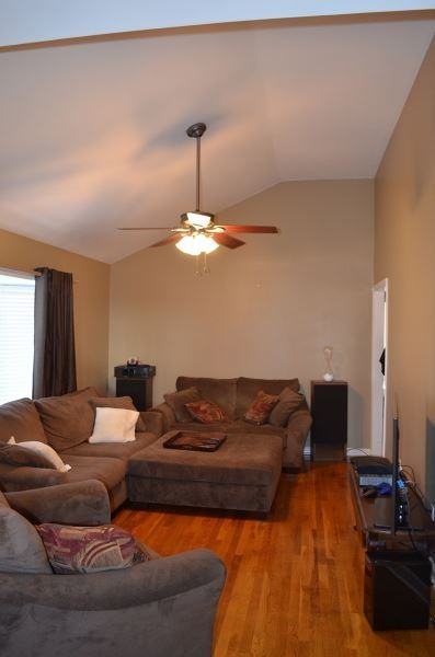 120 Eyland Ave - Photo 3 of 12