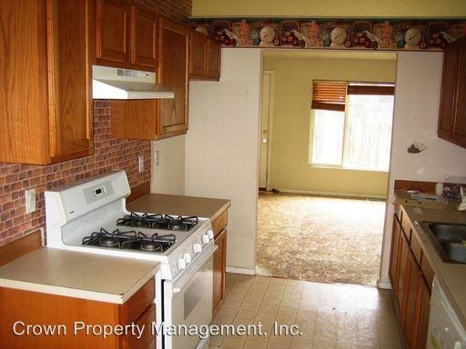 1734 Cherry Bloom Ct SE - Photo 2 of 4