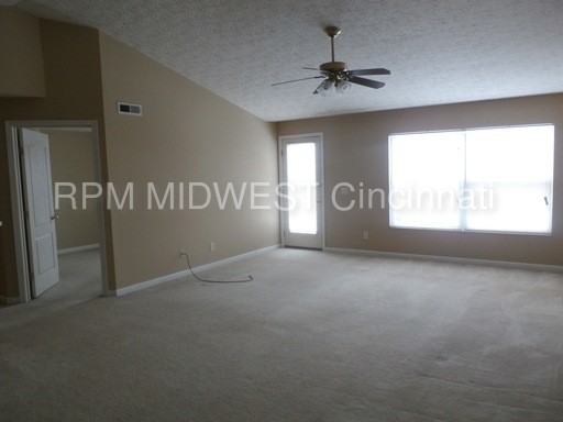 820 S Meadow Cir #305 - Photo 3 of 8