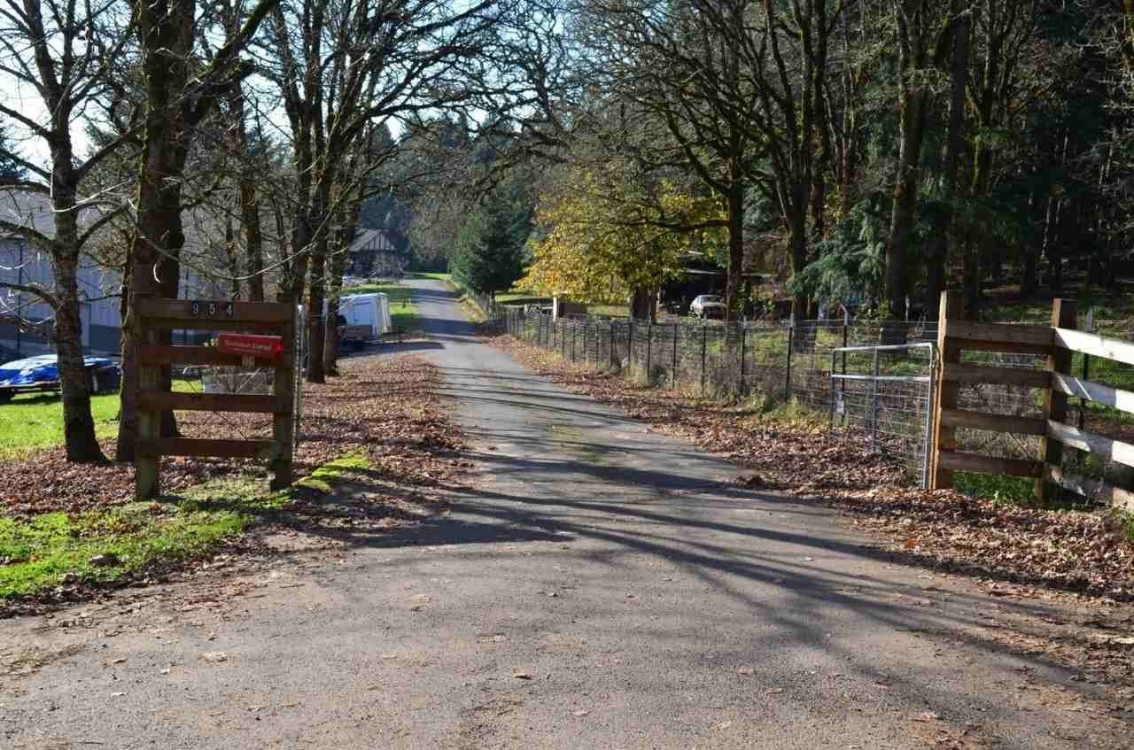 9654 Ankeny Heights Lane South - Photo 2 of 22