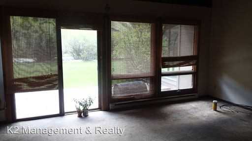 740 S Willow St #10 - Photo 2 of 7