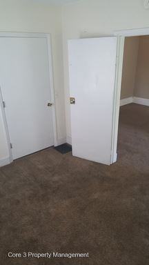 913 W Jefferson St - Photo 3 of 7