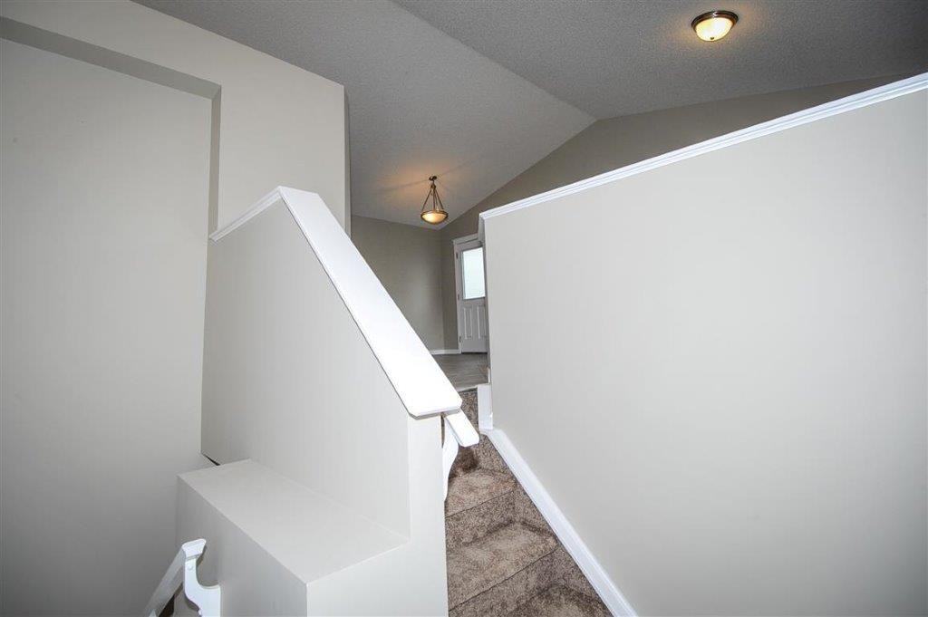 286 Covecreek Close NE #286 - Photo 3 of 29