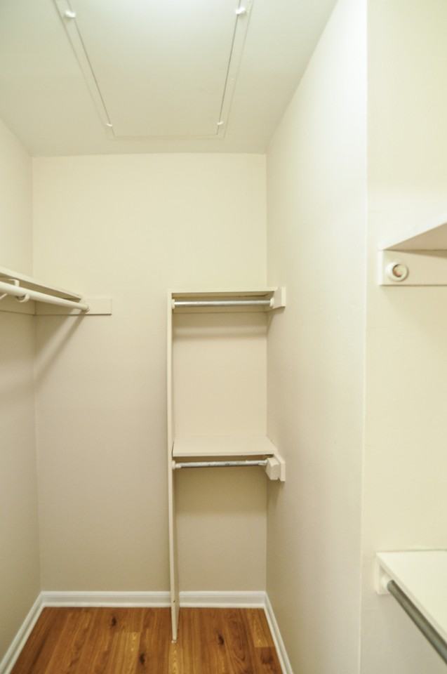 400 Nagle St #103 - Photo 3 of 16