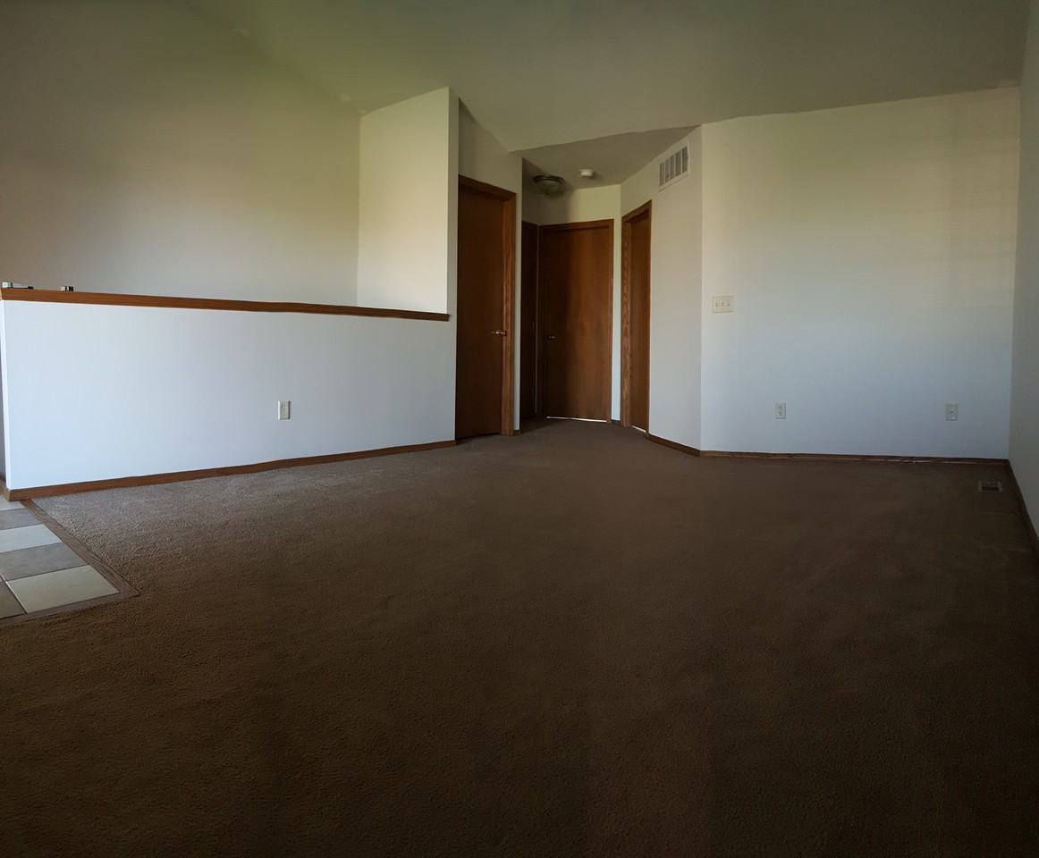 8760 W Havenhurst Ct - Photo 2 of 9