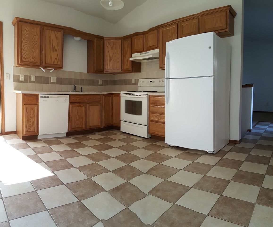 8760 W Havenhurst Ct - Photo 3 of 9