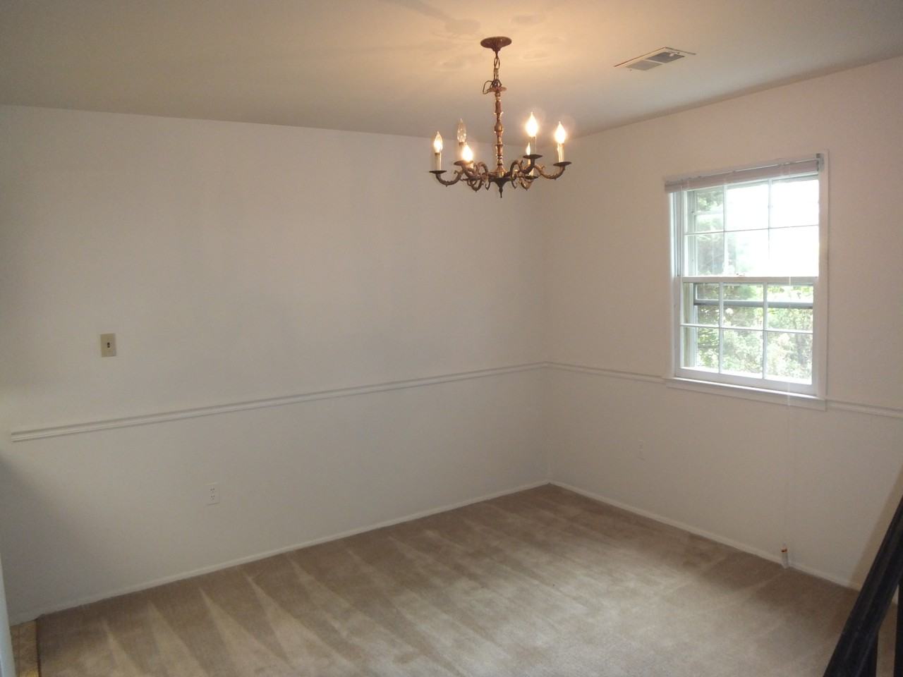 14803 Bryan Ct - Photo 2 of 19