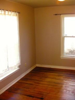 2136 NW 34th St - Photo 3 of 6