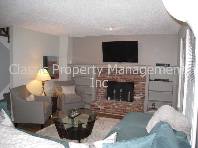 8245 NW Waukomis Dr - Photo 3 of 15